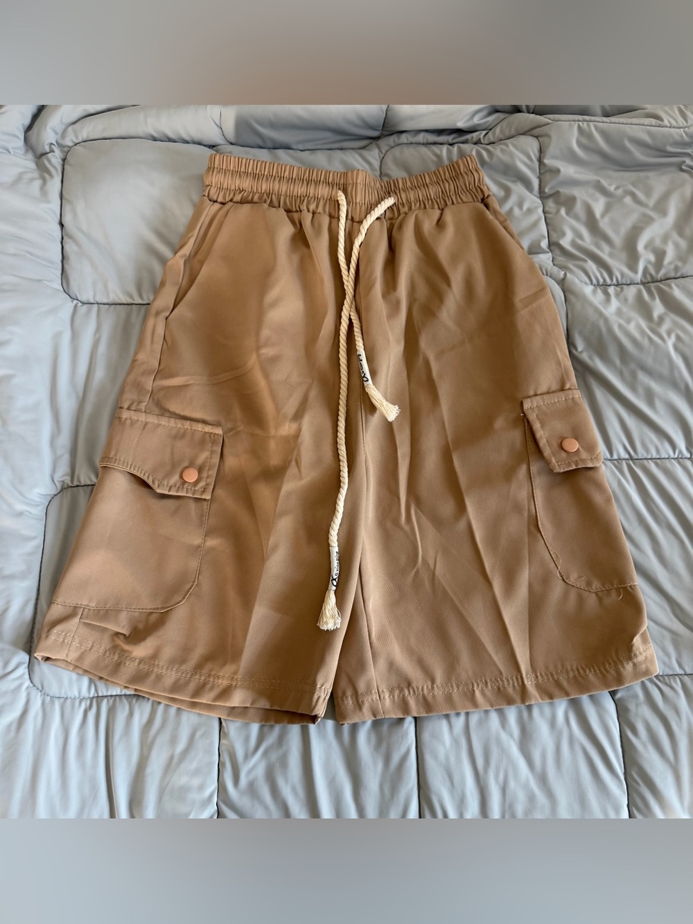 Women's Cargo Drawstring Shorts in Khaki Brown